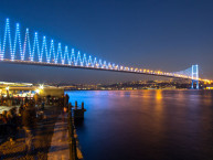 Sprache als Brücke zwischen den Kulturen - das ist das Ziel der Veranstaltung "Culture Bridge: Speed Speaking" (Foto: Robert Dering/Fotolia.com)